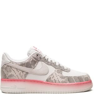 Nike - WMNS Air Force 1 ‘07 LV8 pink